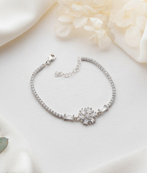 Snowflake Bracelet - 925 Sterling Silver - Handmade - Minimalist - Dainty