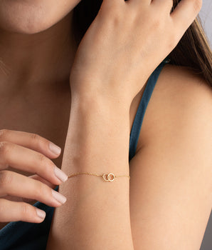 Interconnected Bracelet for Women